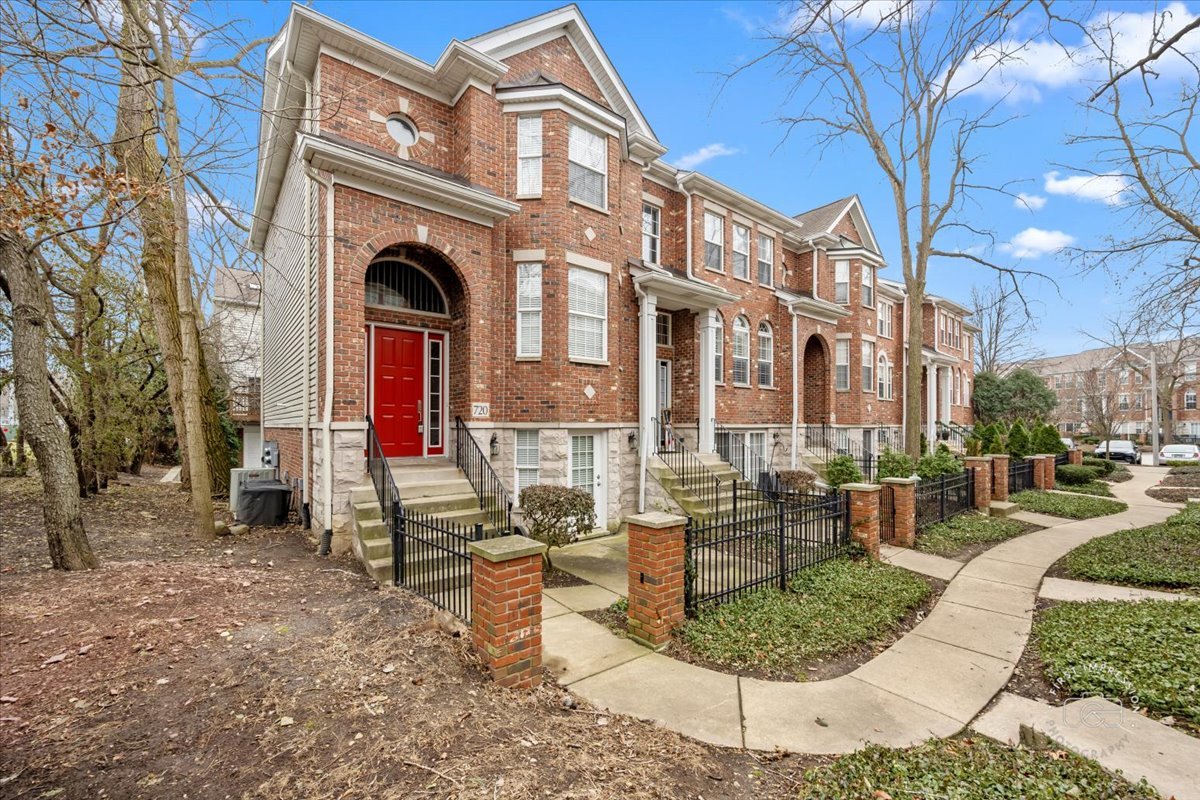 720 Prescott Court Unit: 720