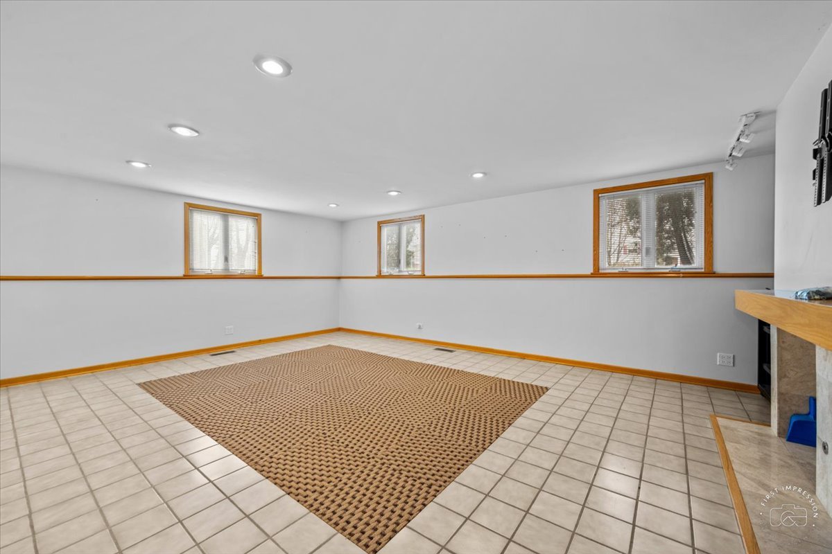 1120 N Brainard Street