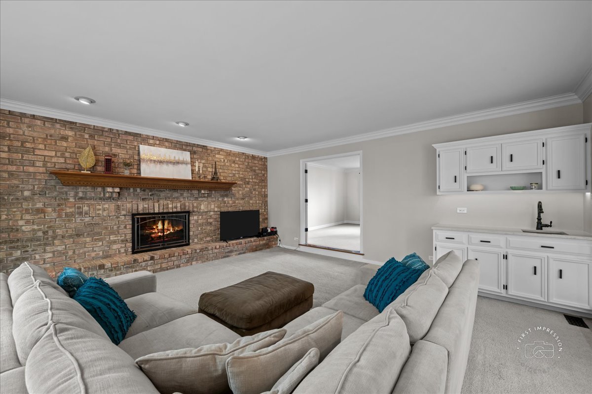 1617 Imperial Circle