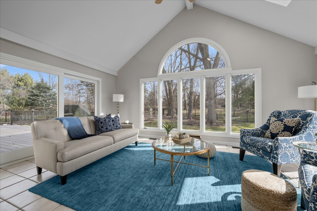 1617 Imperial Circle