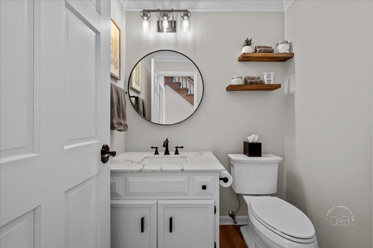 1617 Imperial Circle