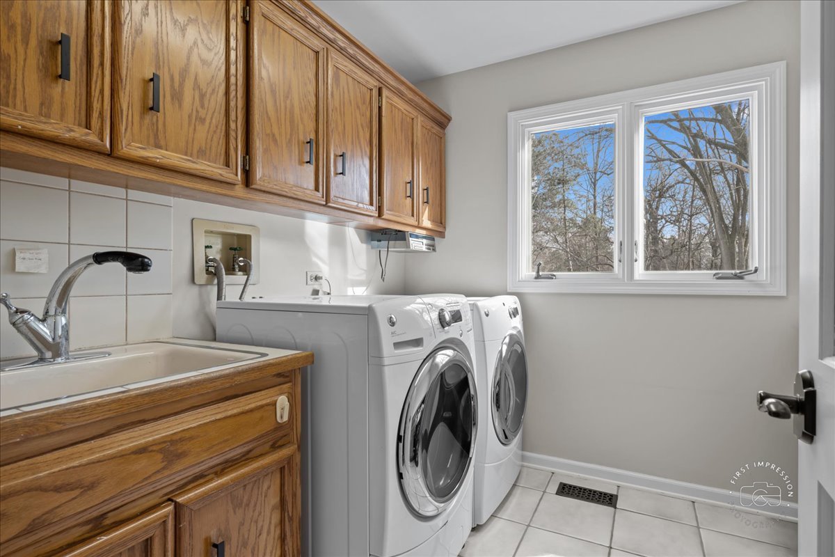 1617 Imperial Circle