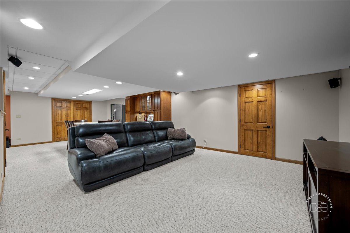 1617 Imperial Circle