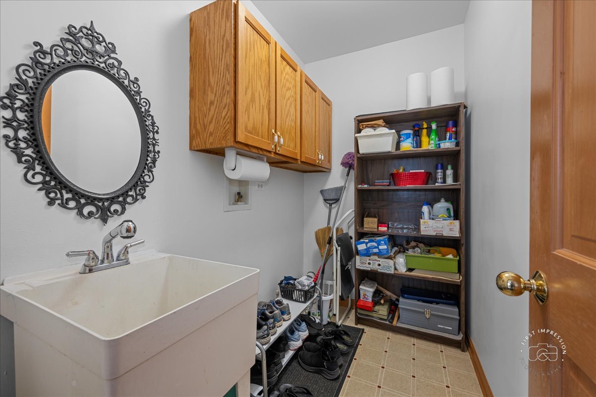 607 Century Farm Lane