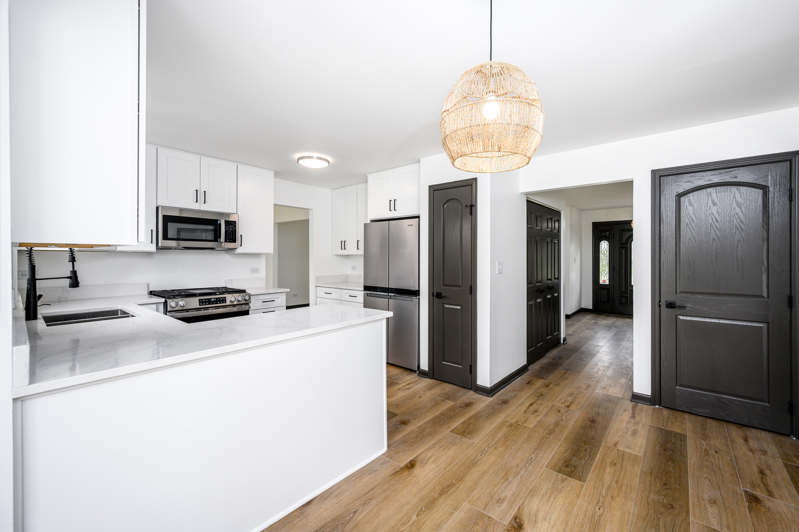 1072 S Naper Boulevard