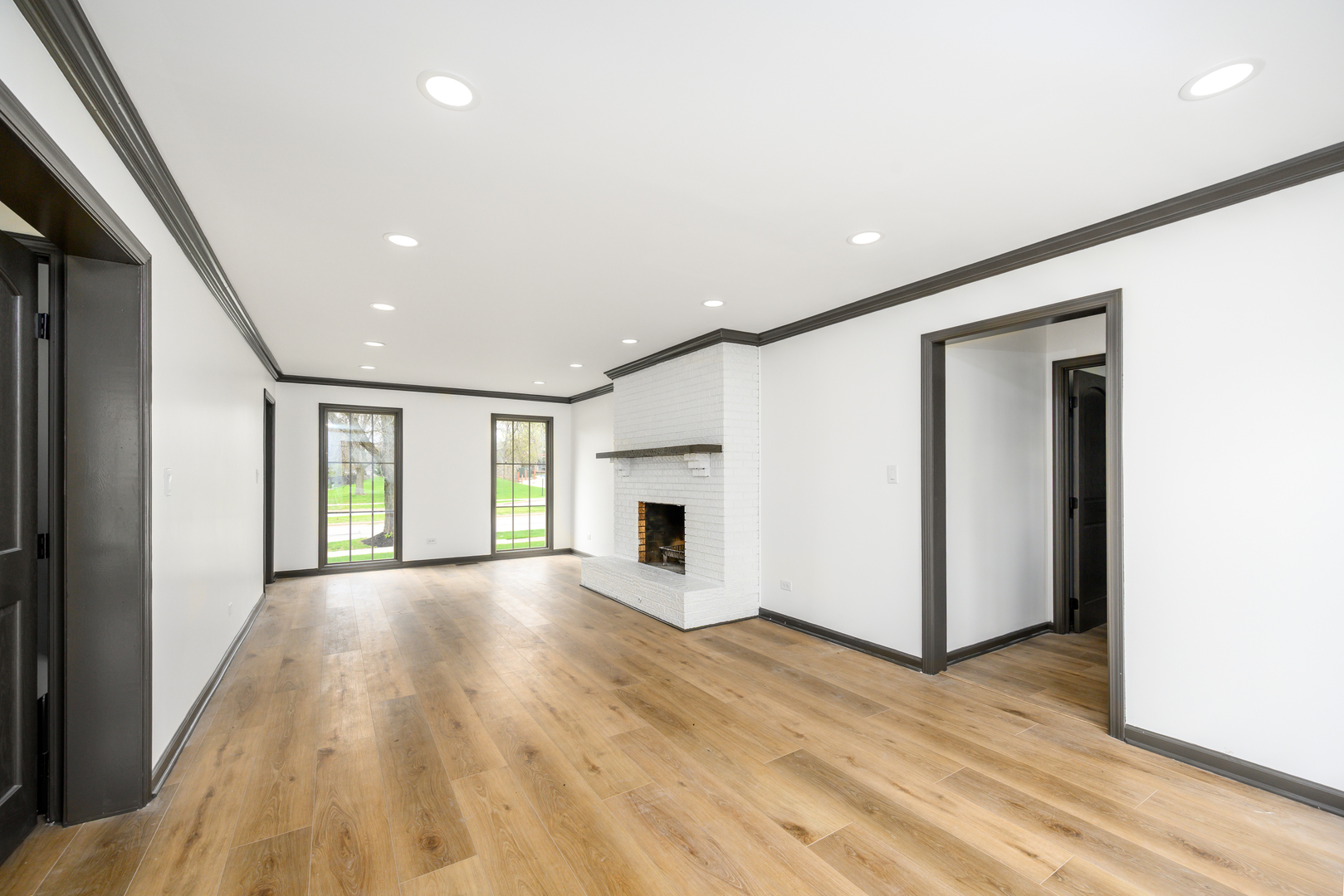 1072 S Naper Boulevard