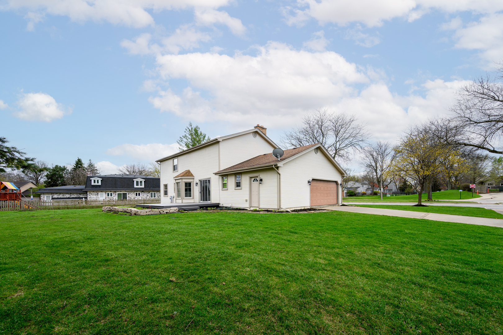 1072 S Naper Boulevard