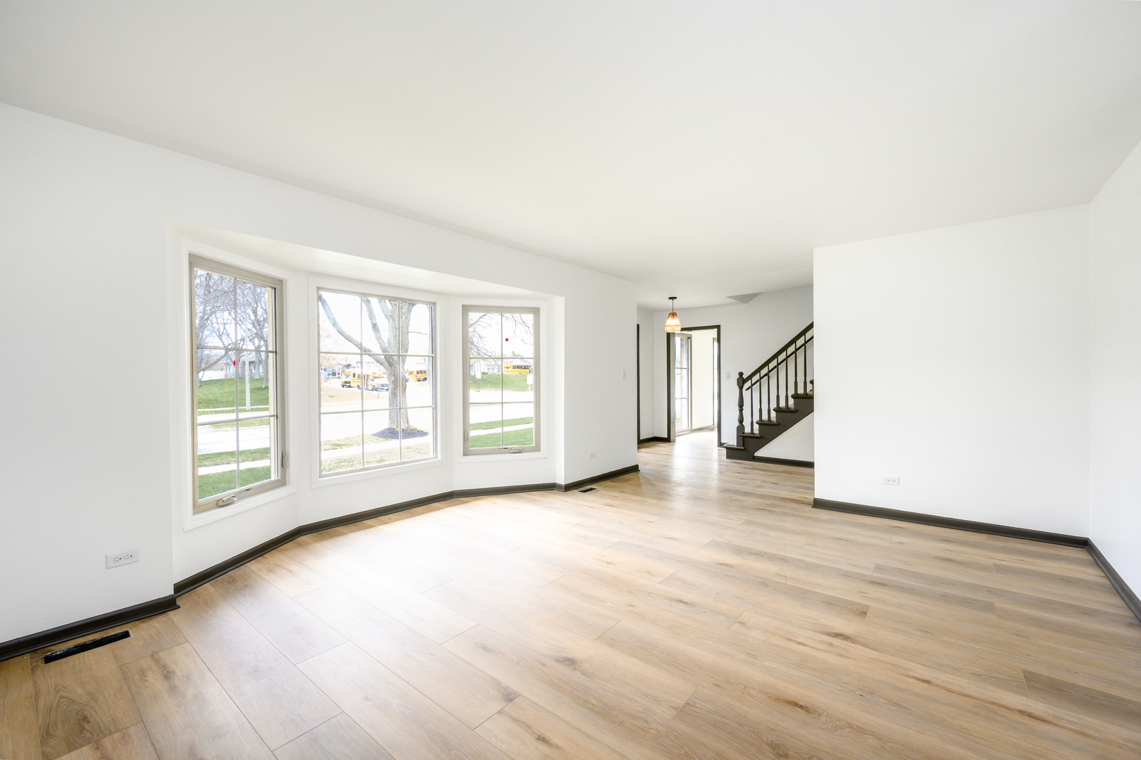 1072 S Naper Boulevard