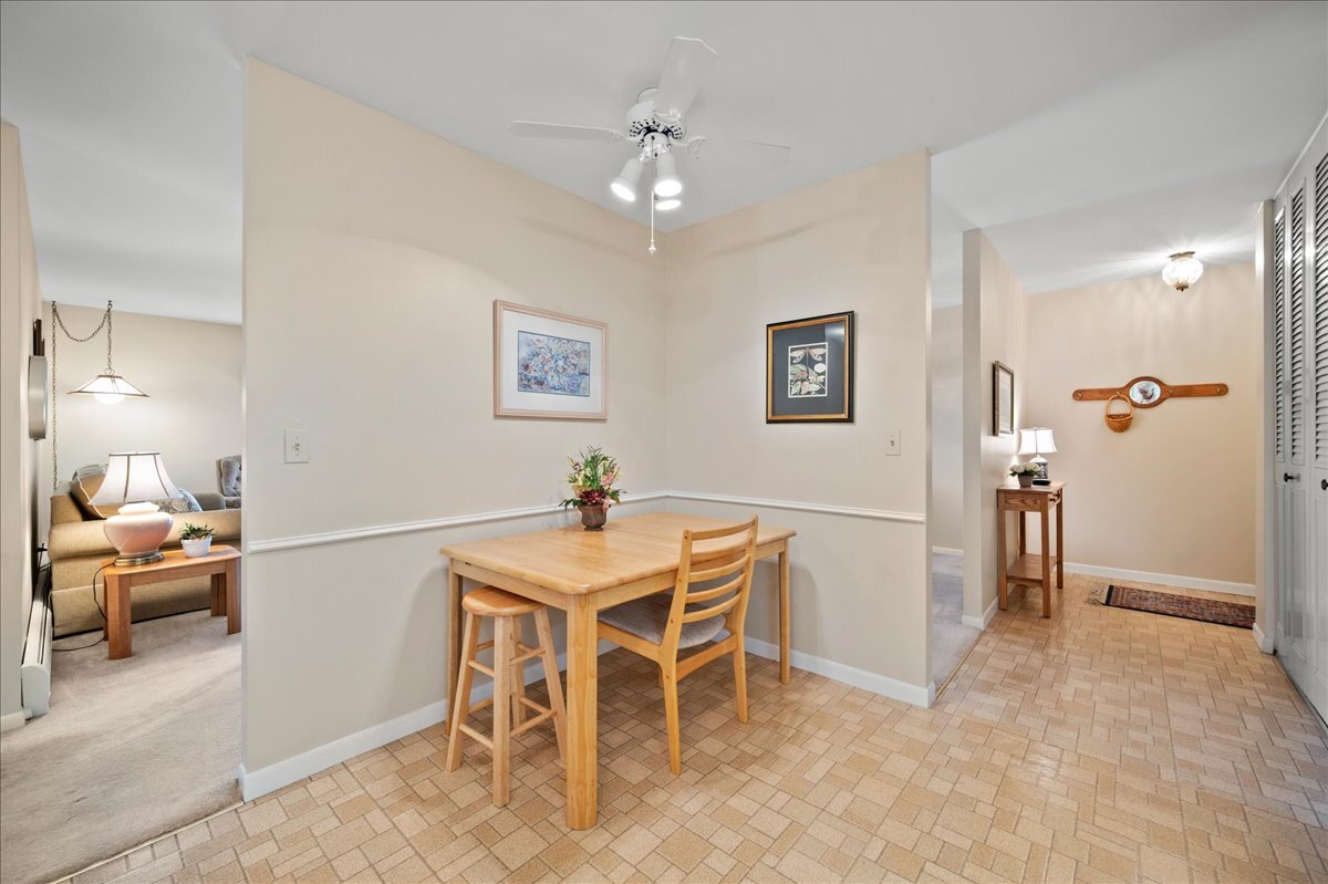 1053 W Ogden Avenue Unit: 350