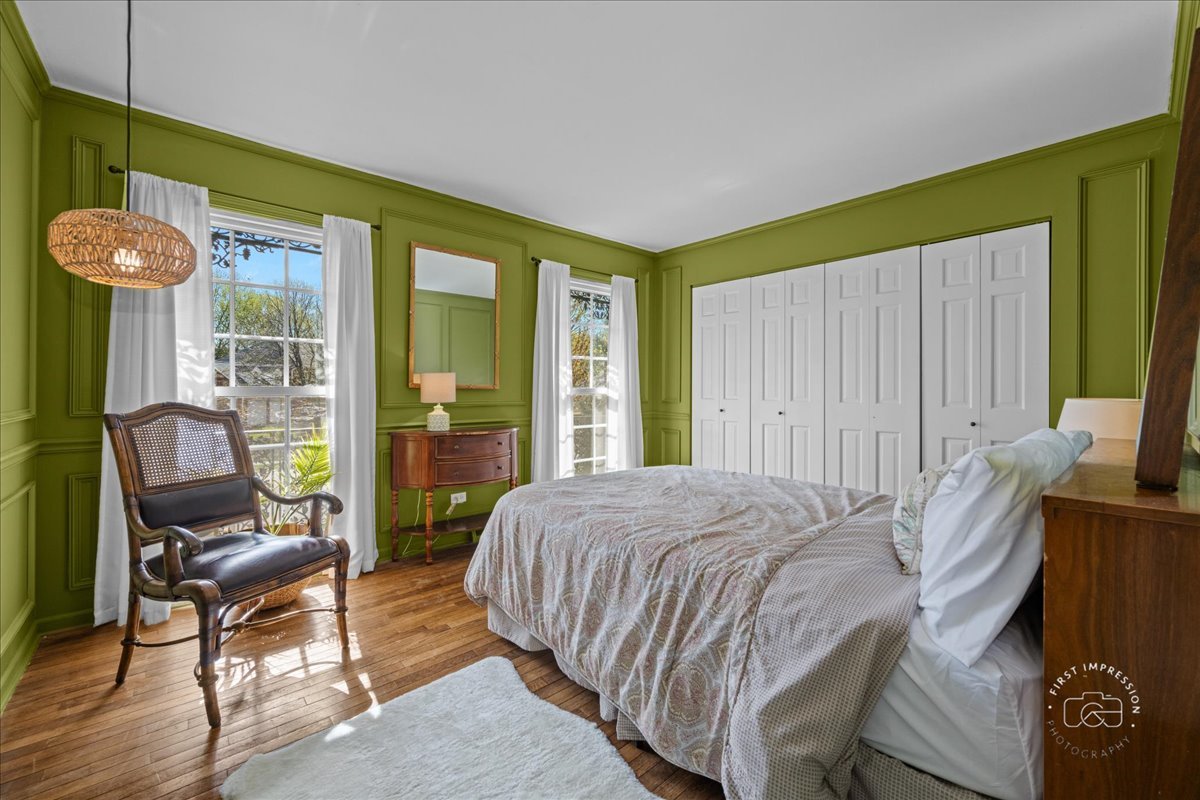 1437 Royal Saint George Drive