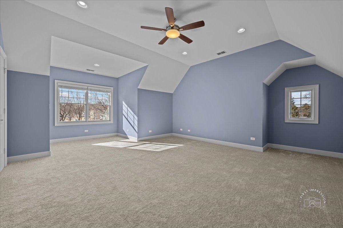 5233 Carpenter Street