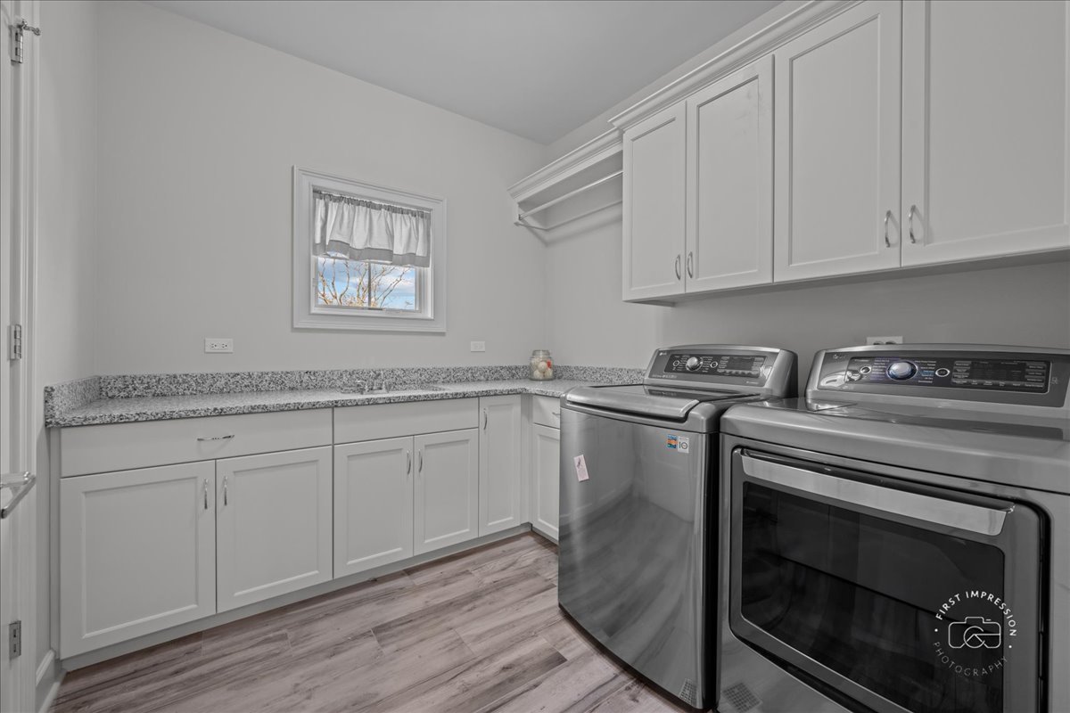 5233 Carpenter Street