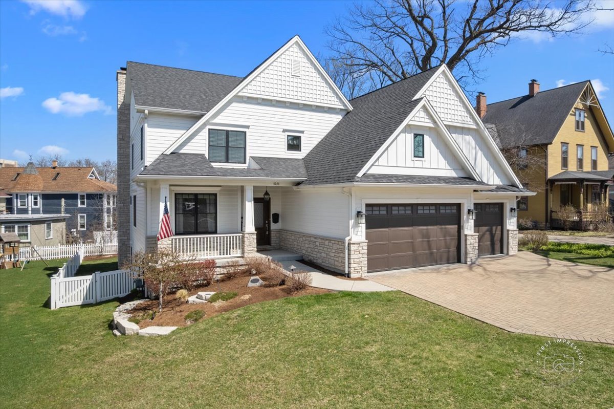 5233 Carpenter Street