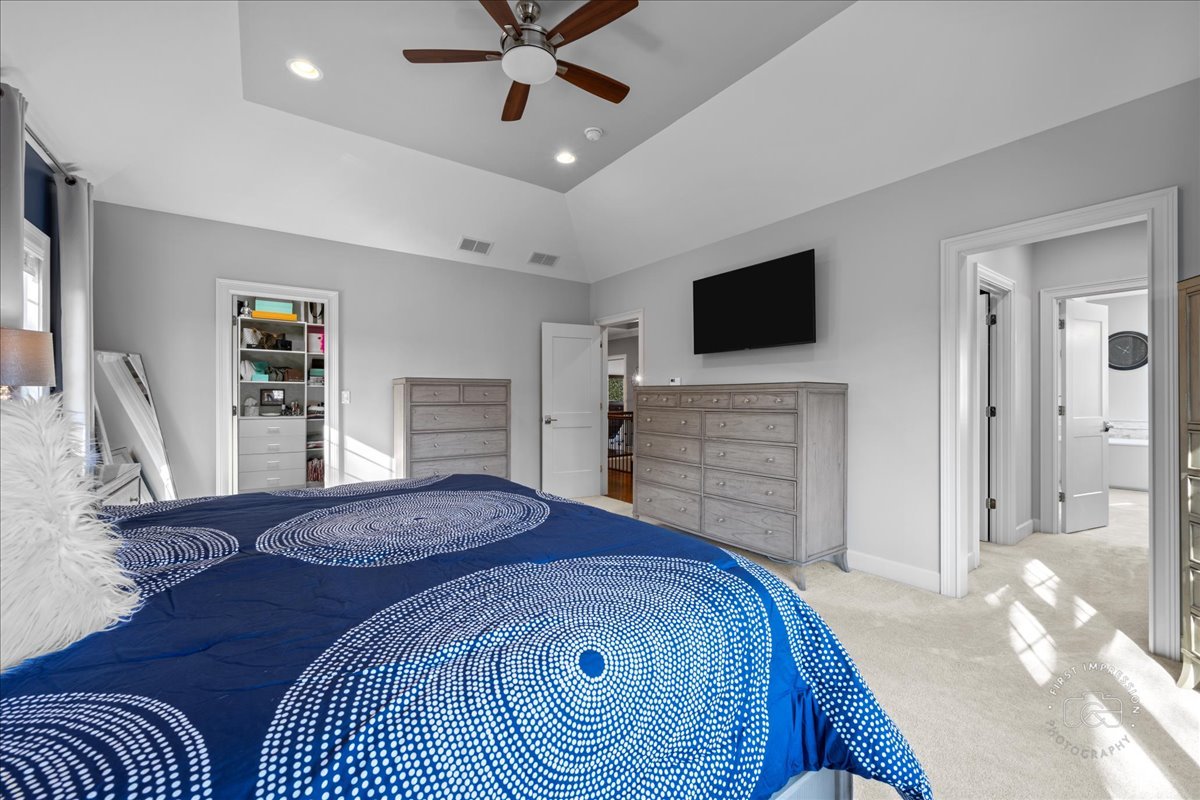 5233 Carpenter Street