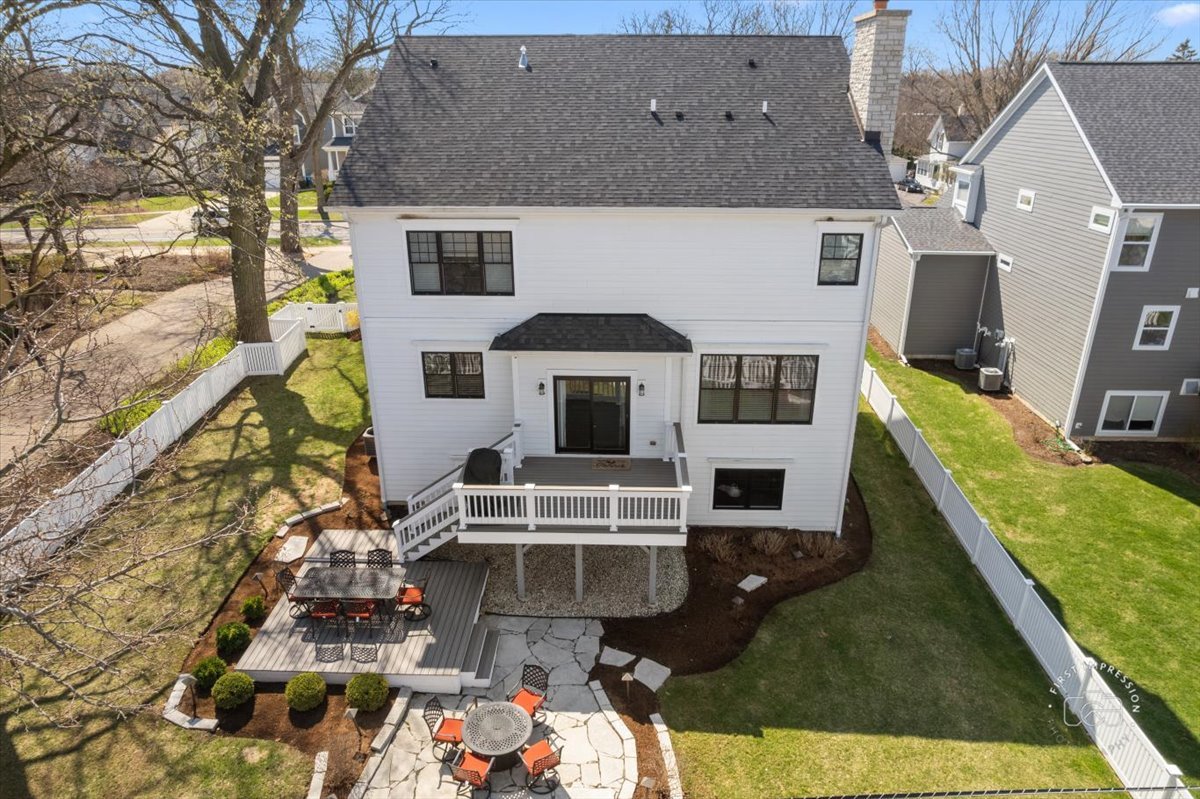 5233 Carpenter Street