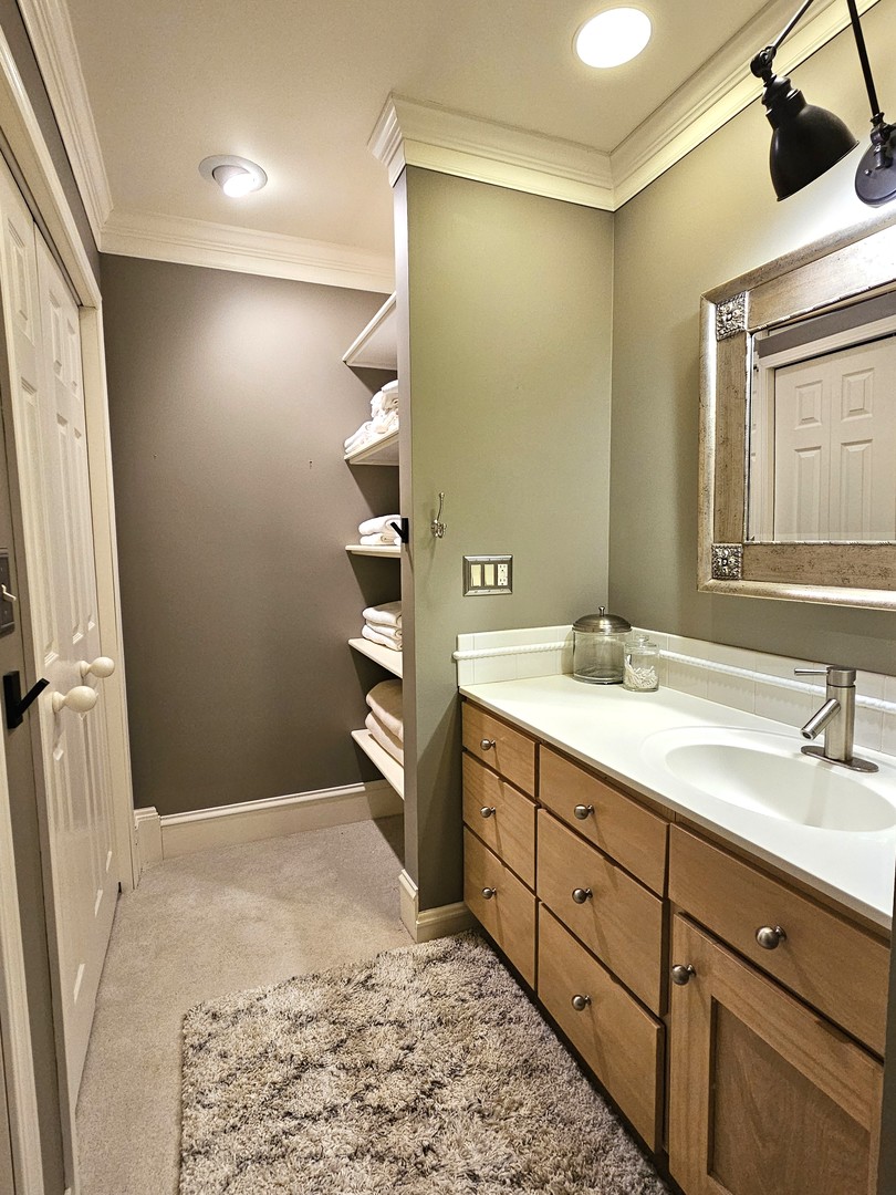 142 Whittington Course