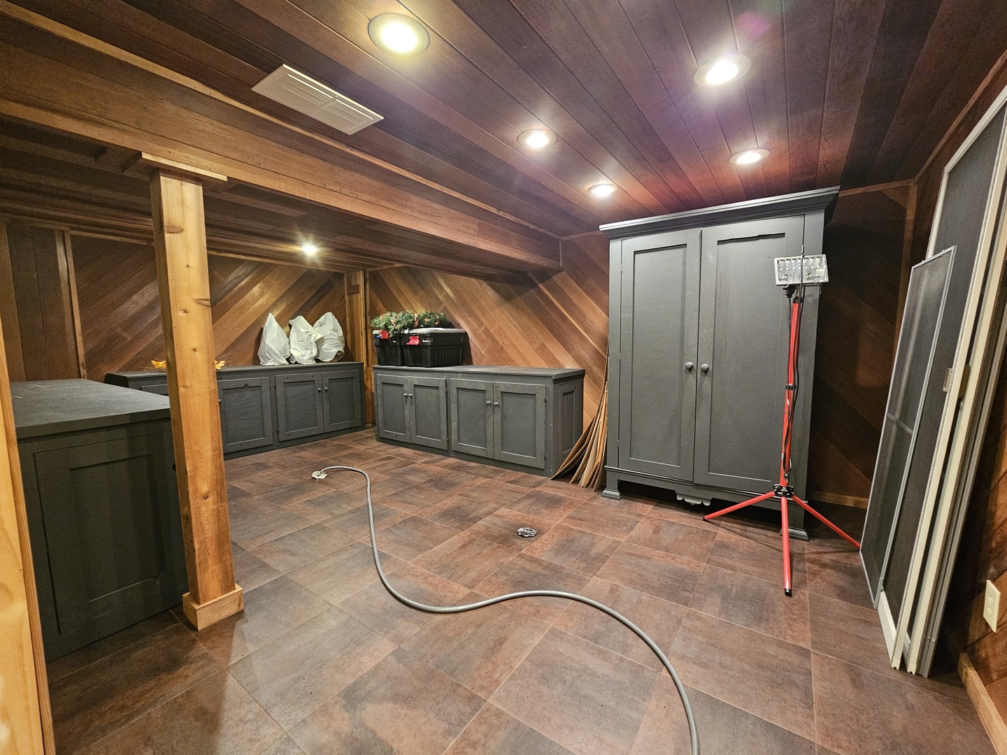 142 Whittington Course