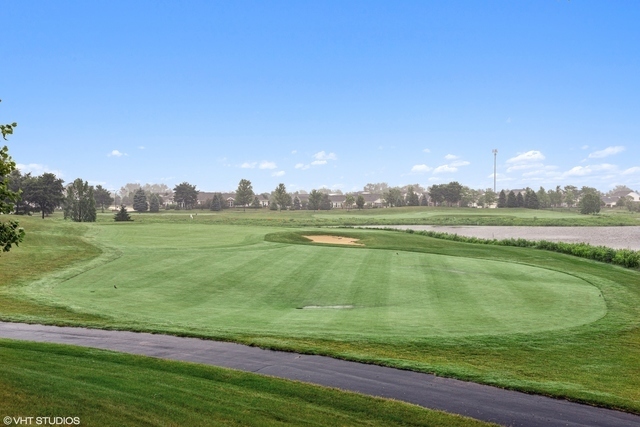 2627 Foxglove Street