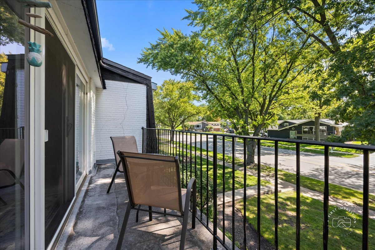 1125 Royal Saint George Drive Unit: 208