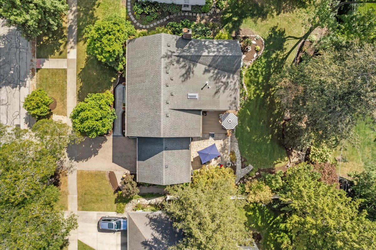 1221 N Loomis Street