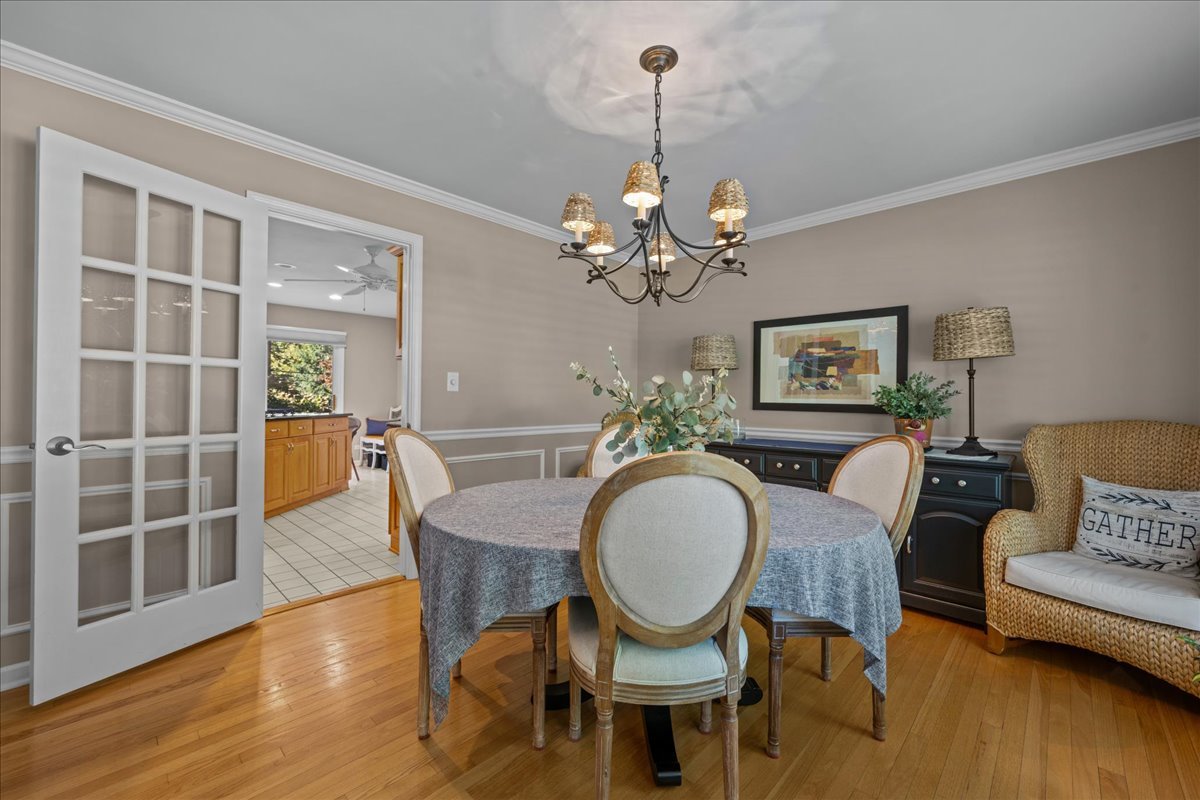 1221 N Loomis Street