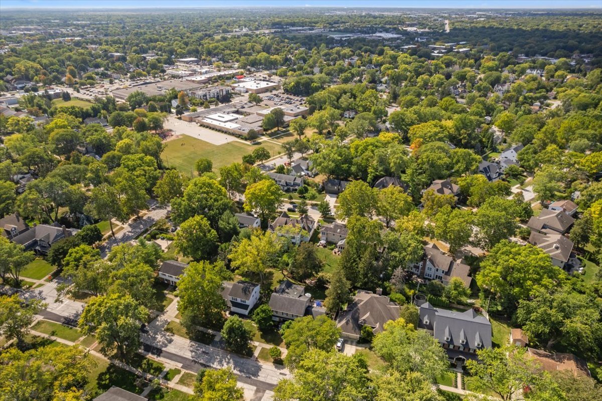 1221 N Loomis Street