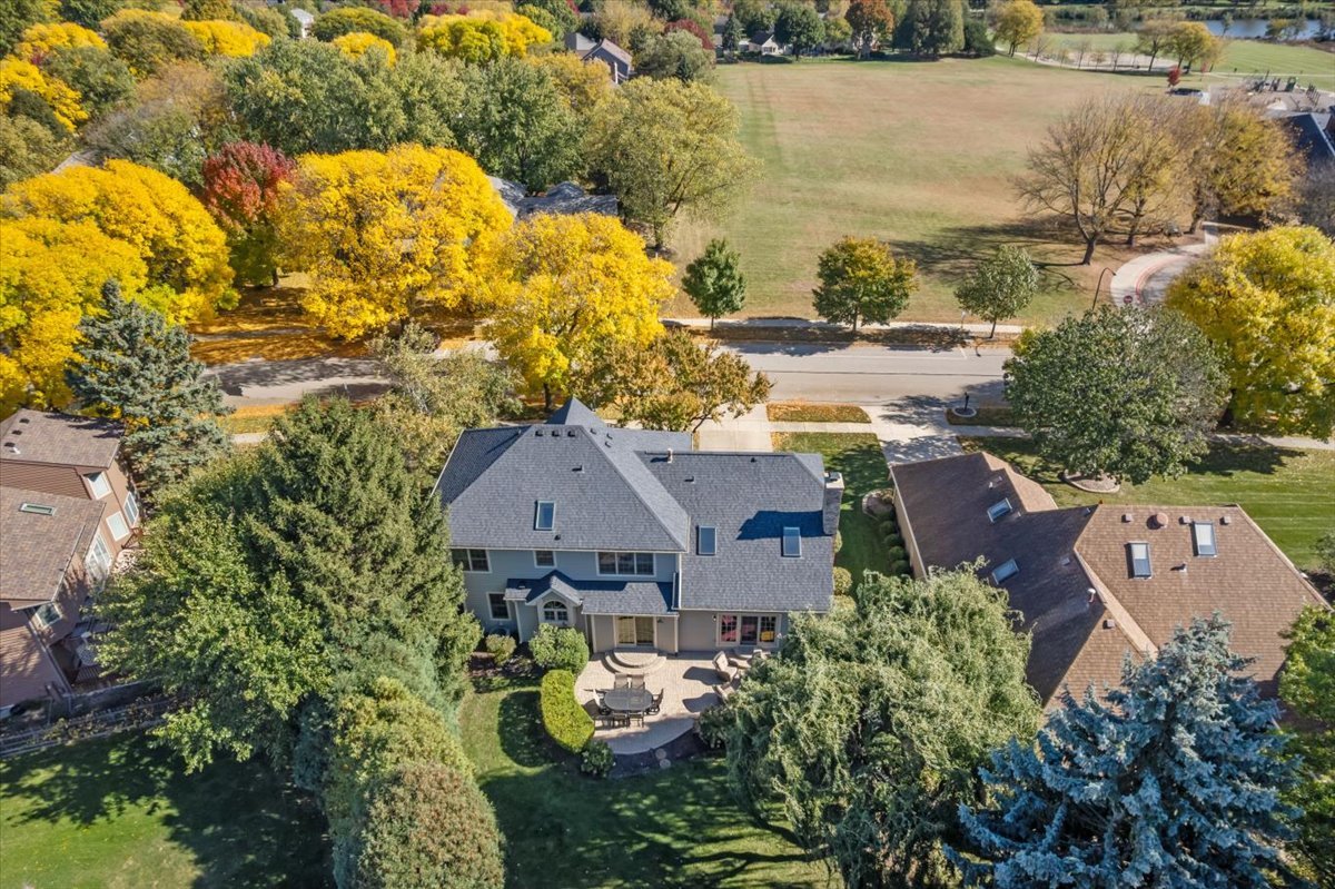 705 S Whispering Hills Drive