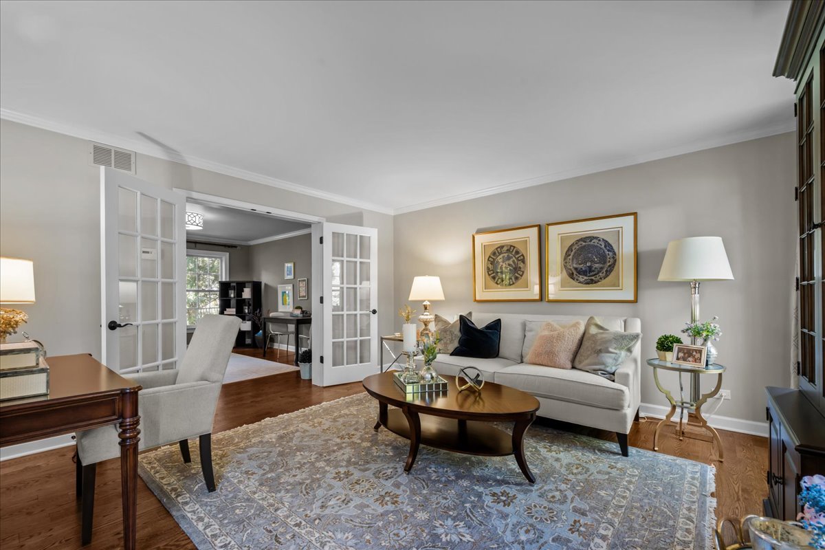 705 S Whispering Hills Drive