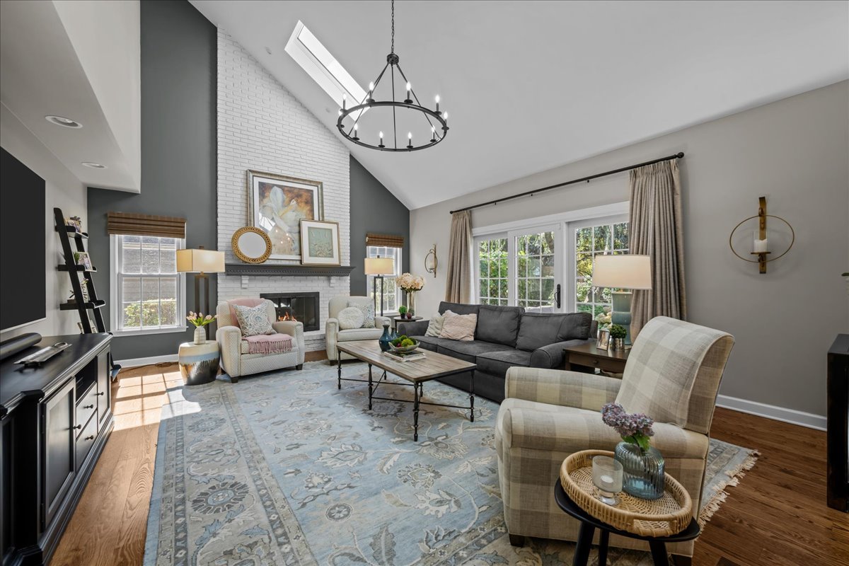 705 S Whispering Hills Drive