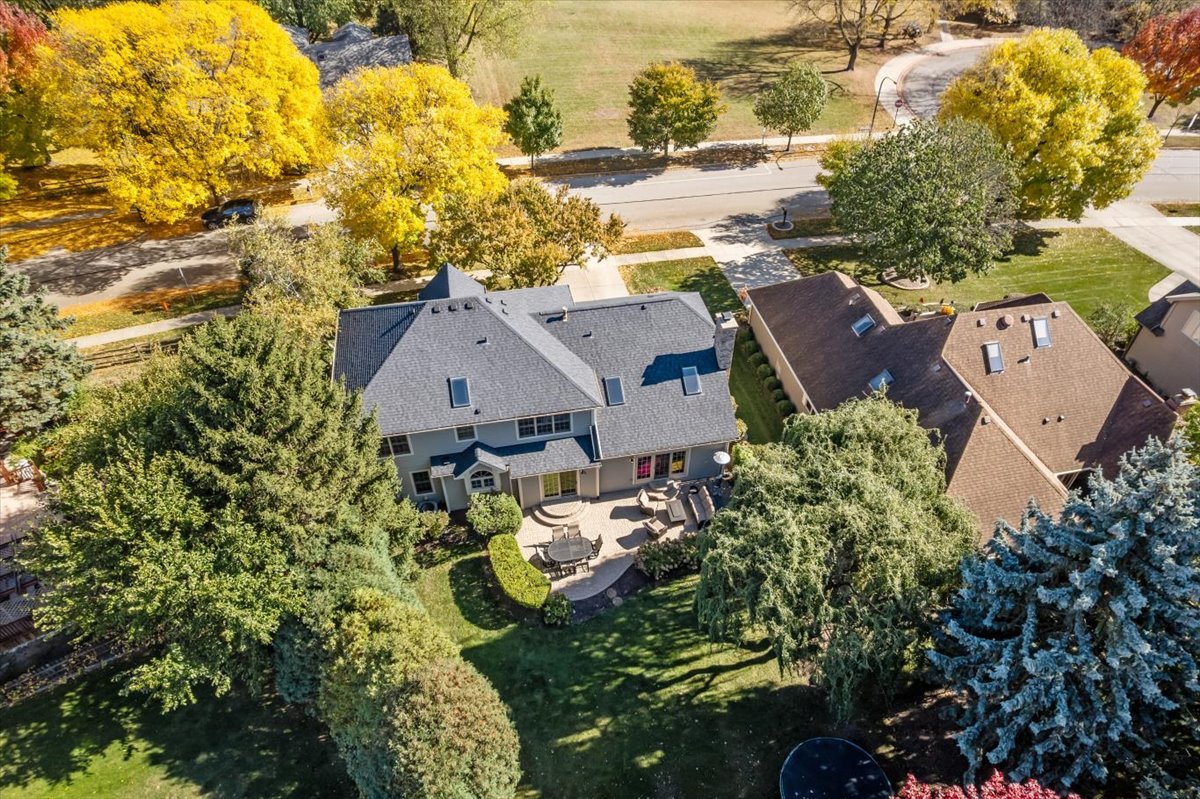 705 S Whispering Hills Drive