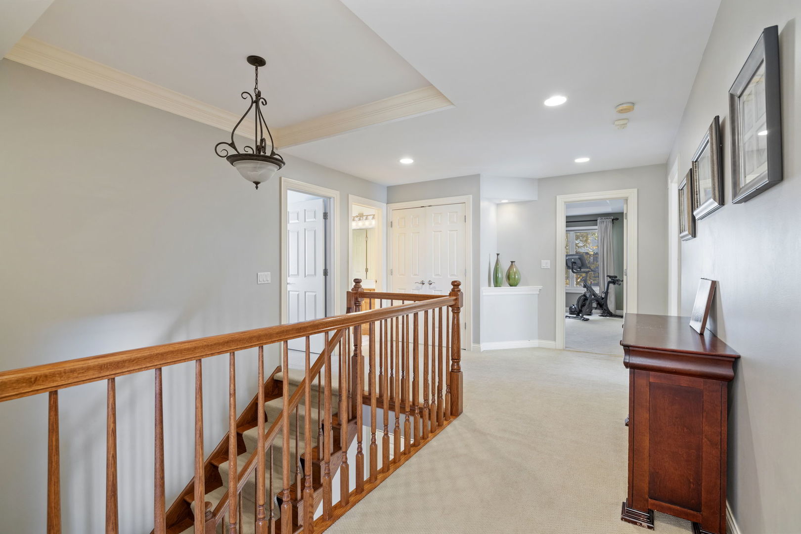 611 S Fairfield Avenue