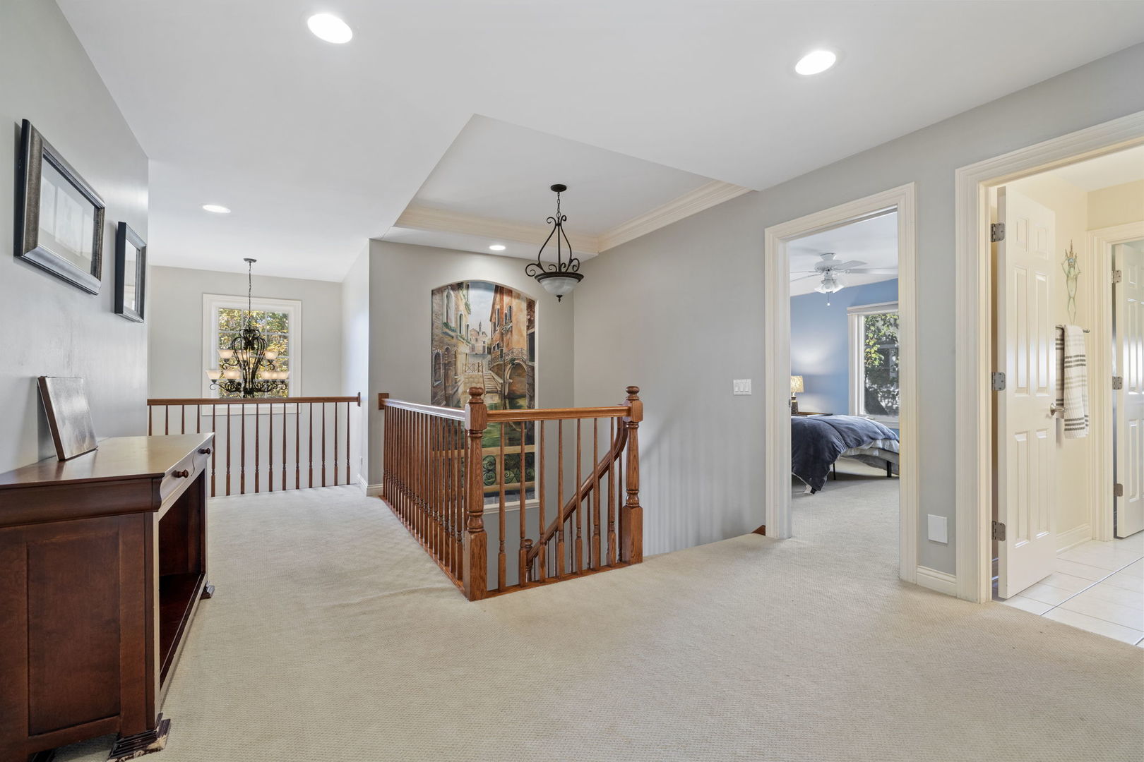 611 S Fairfield Avenue