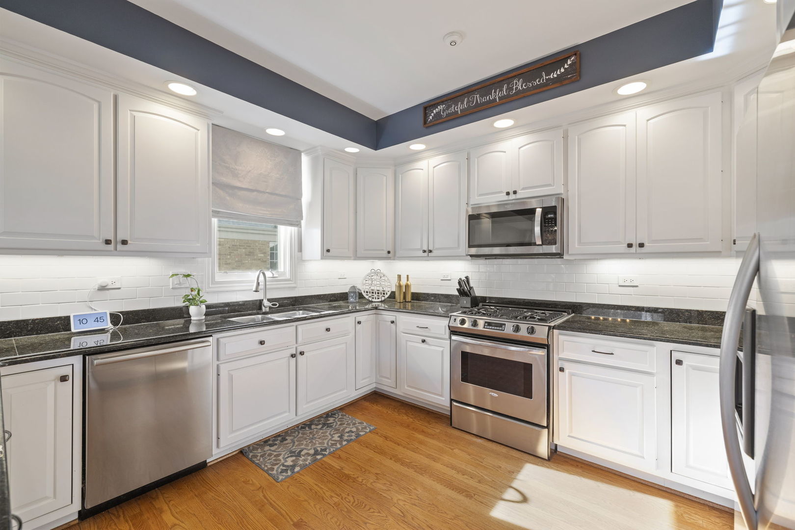 611 S Fairfield Avenue