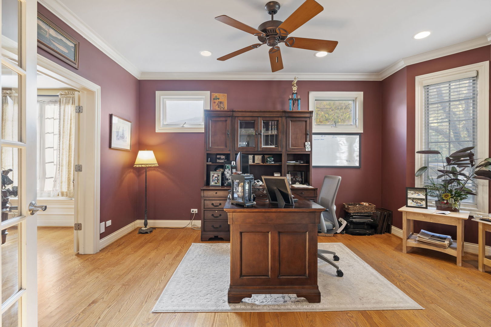 611 S Fairfield Avenue