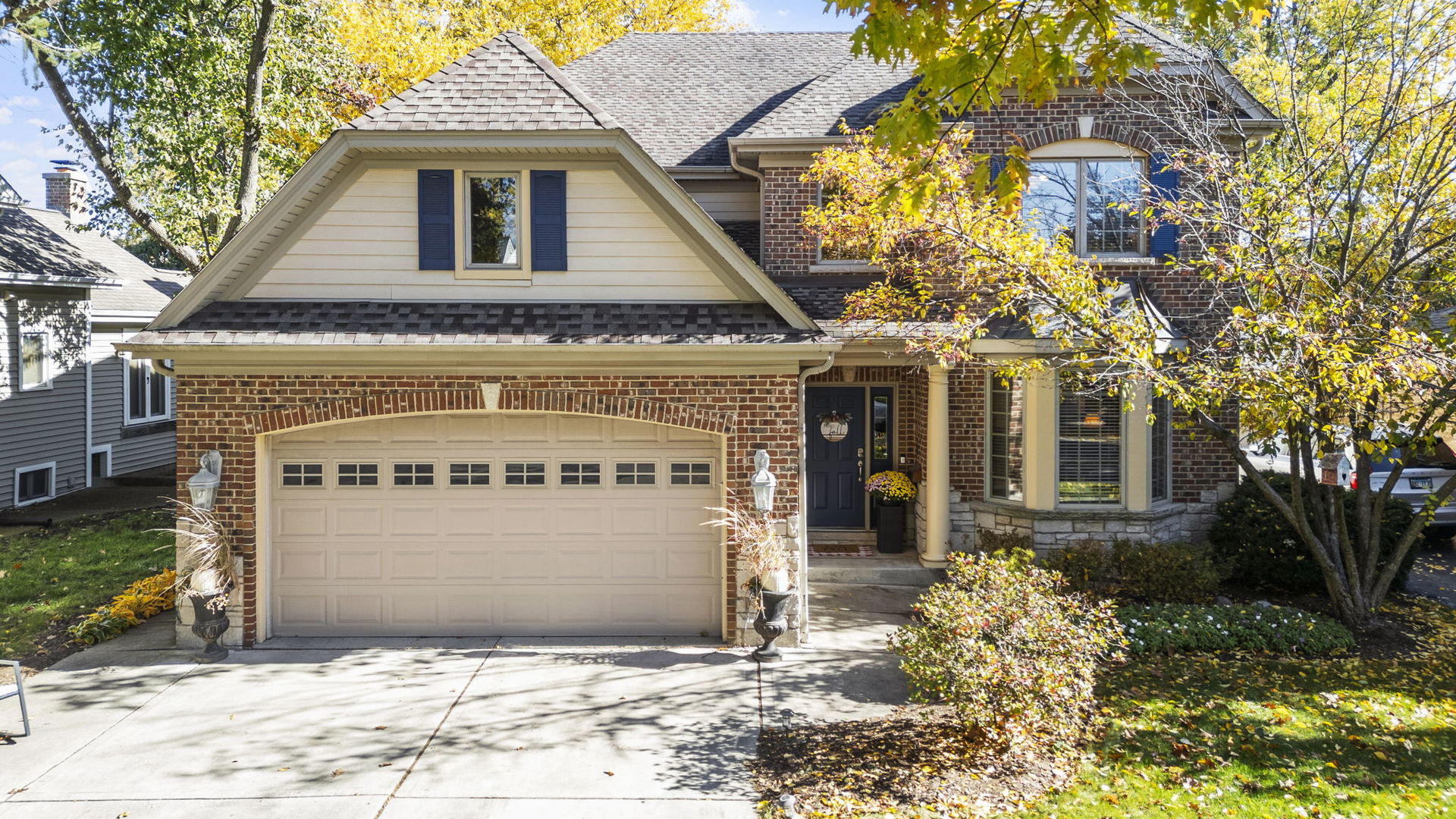 611 S Fairfield Avenue