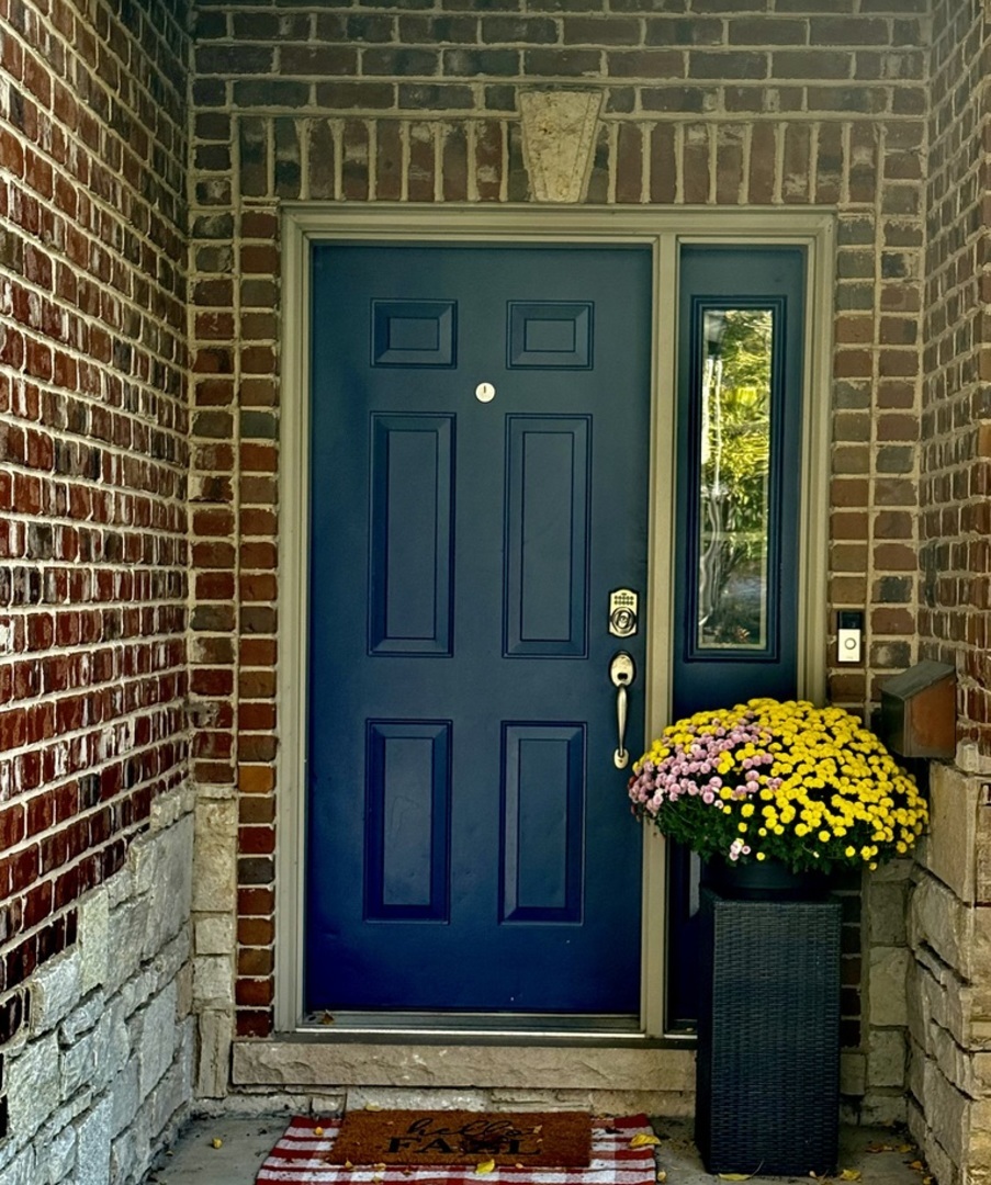 611 S Fairfield Avenue