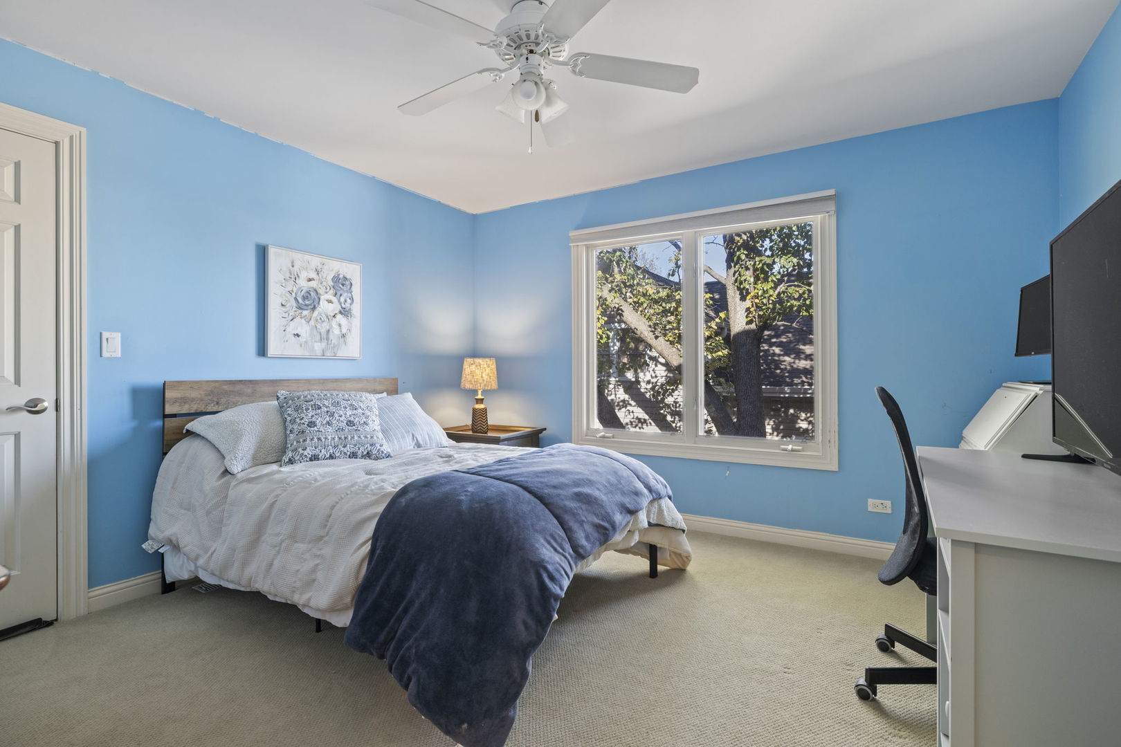 611 S Fairfield Avenue