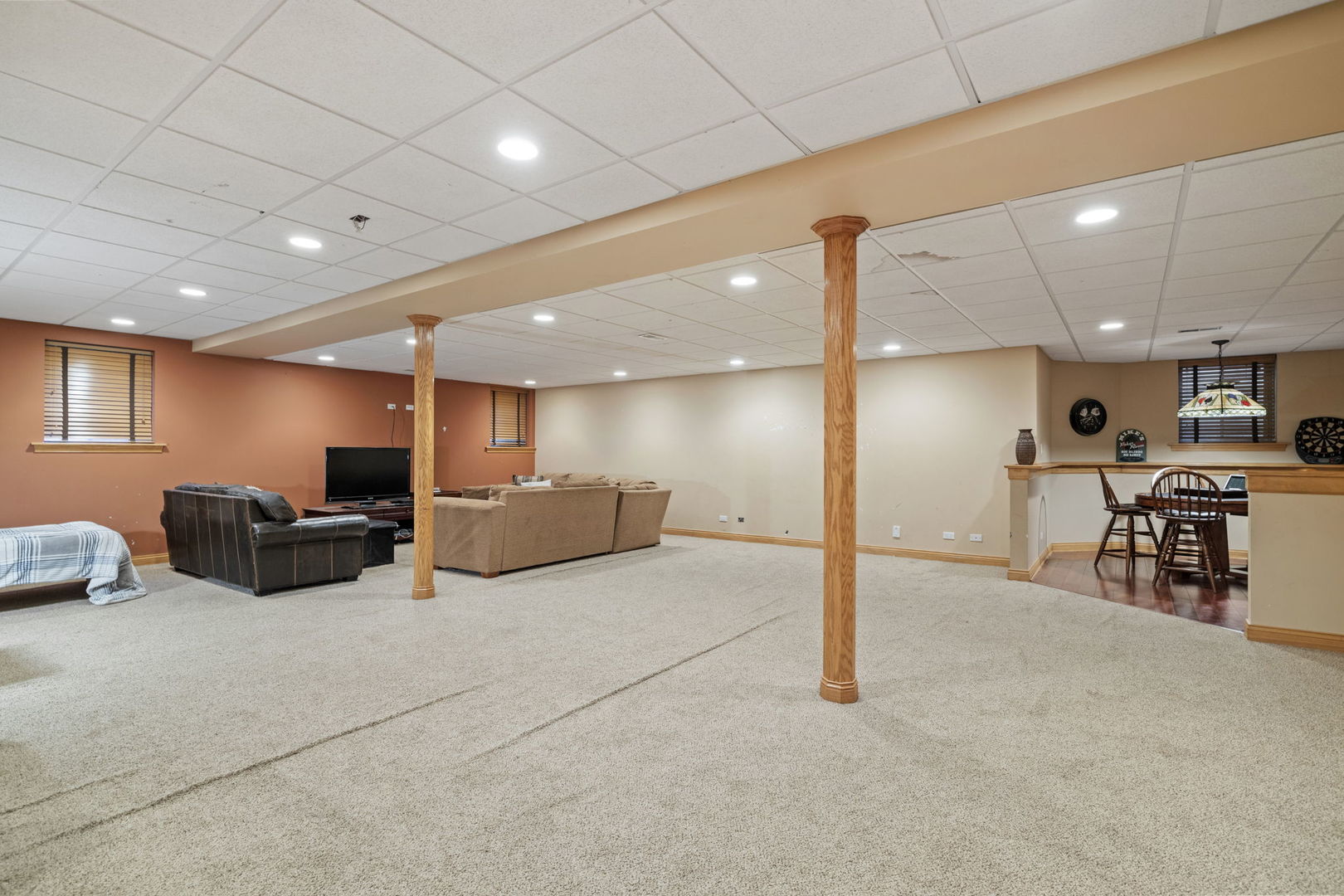 611 S Fairfield Avenue