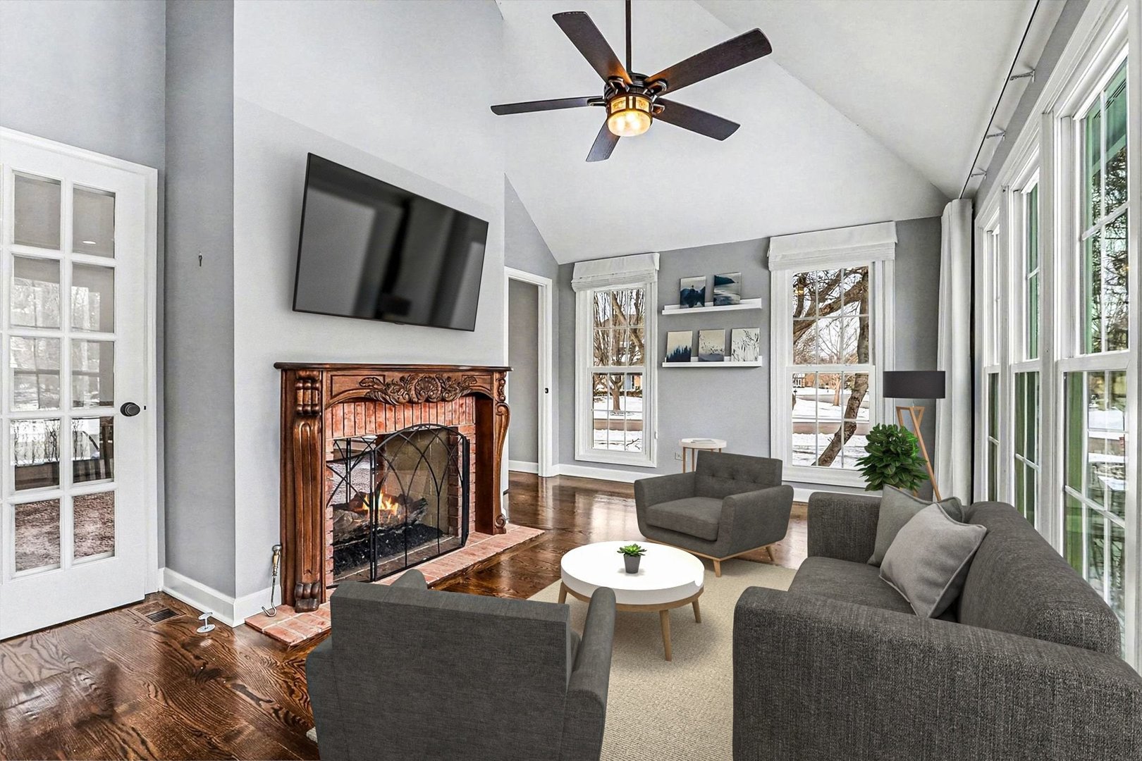 25w313 Mayflower Avenue