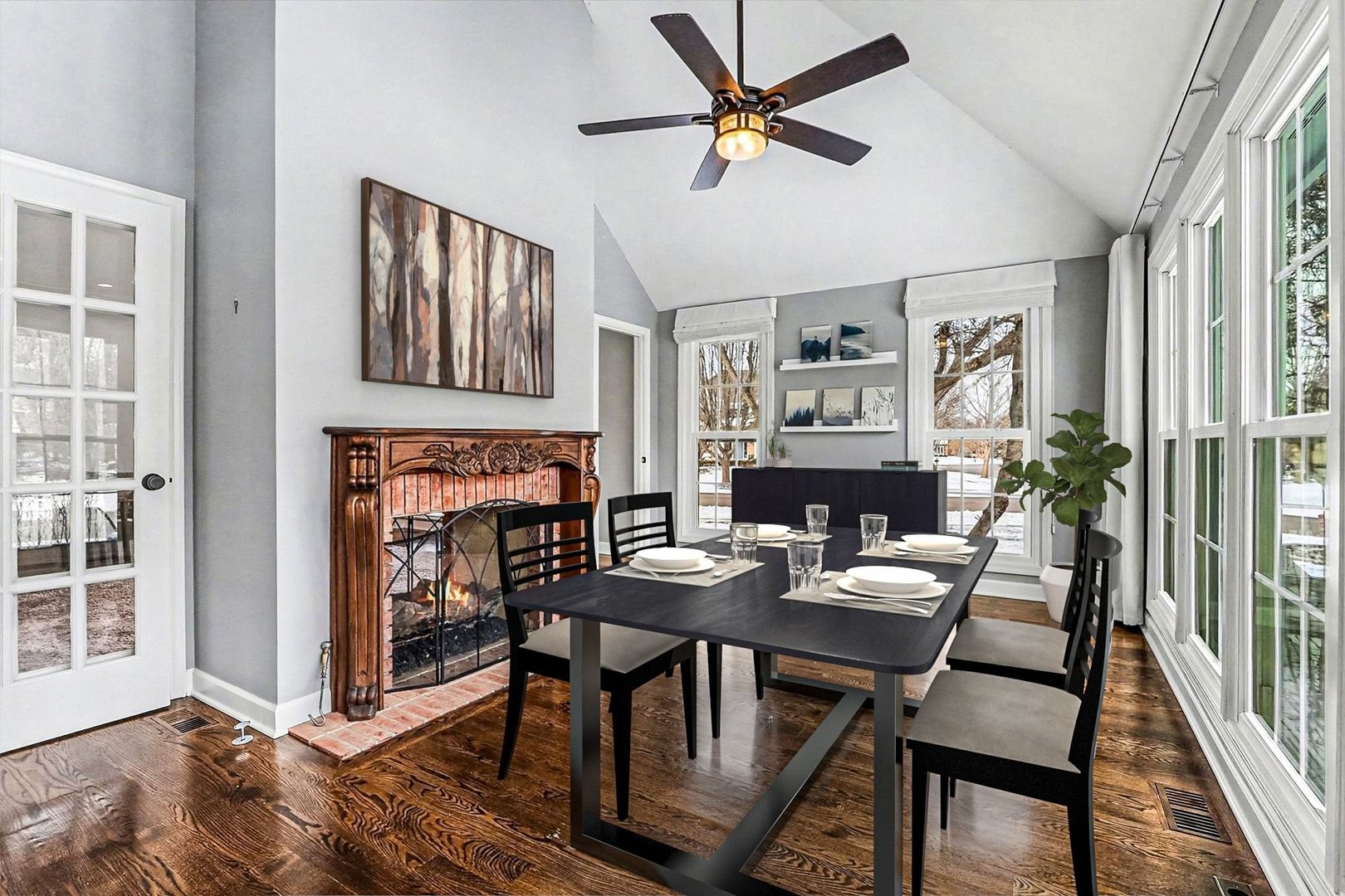 25w313 Mayflower Avenue