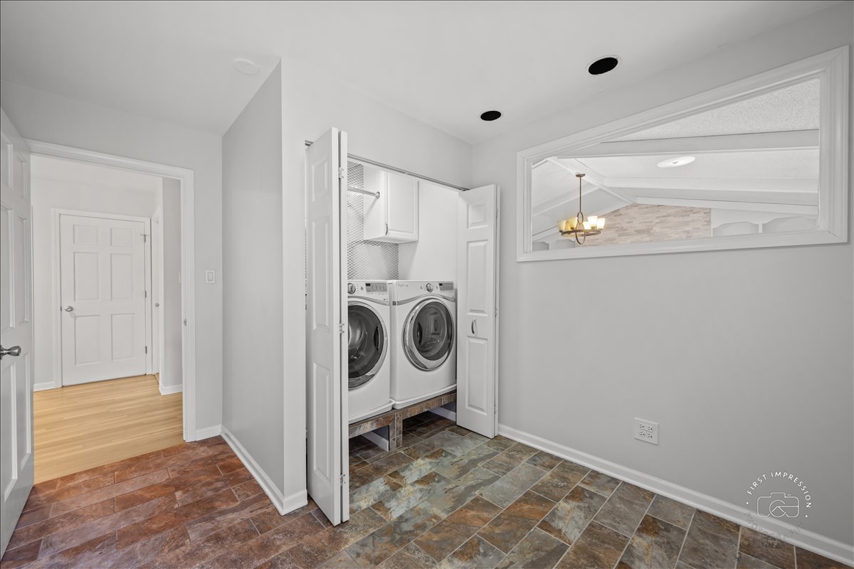 2802 Wedgewood Drive