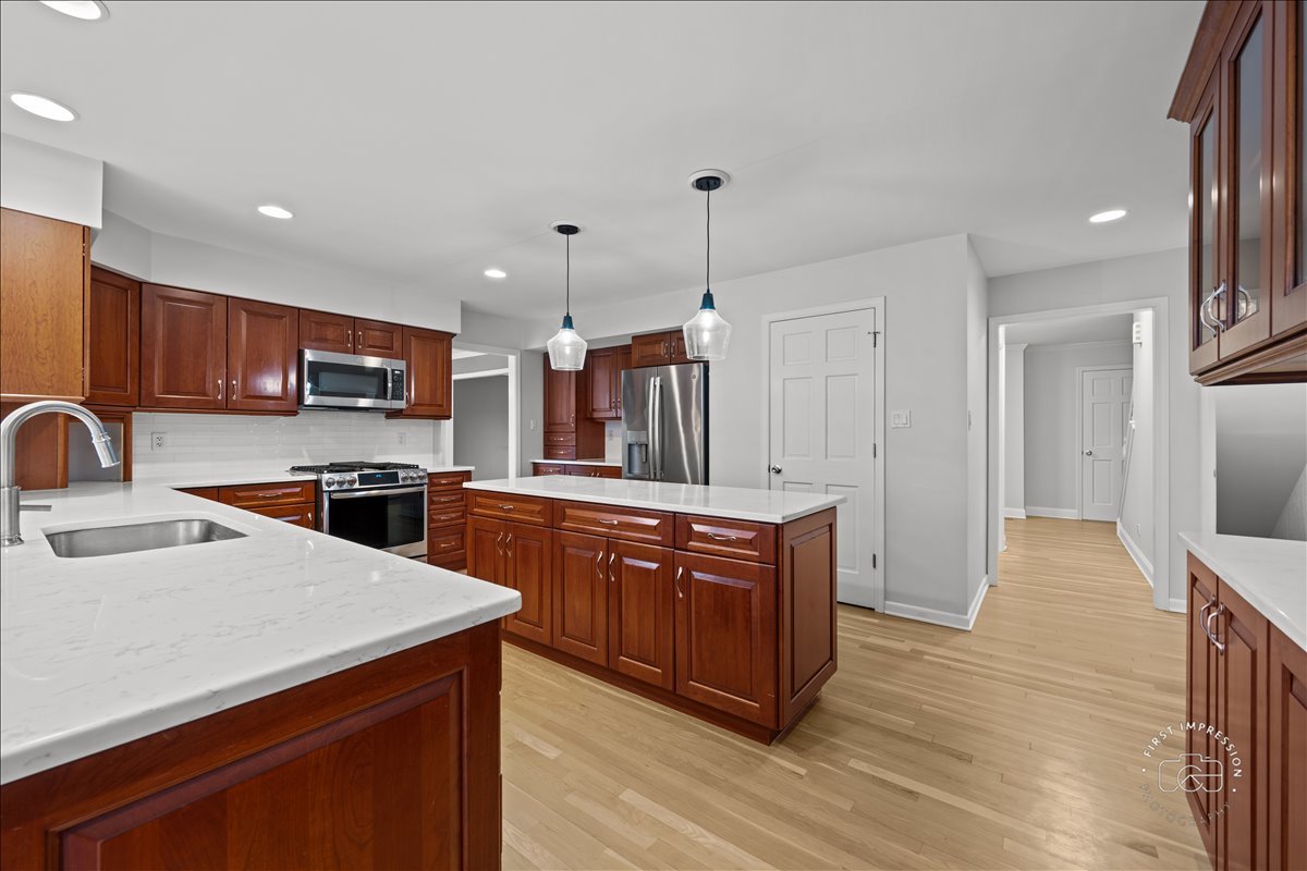 2802 Wedgewood Drive