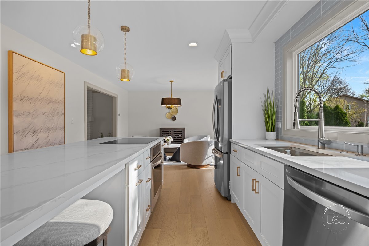 826 S Charles Avenue