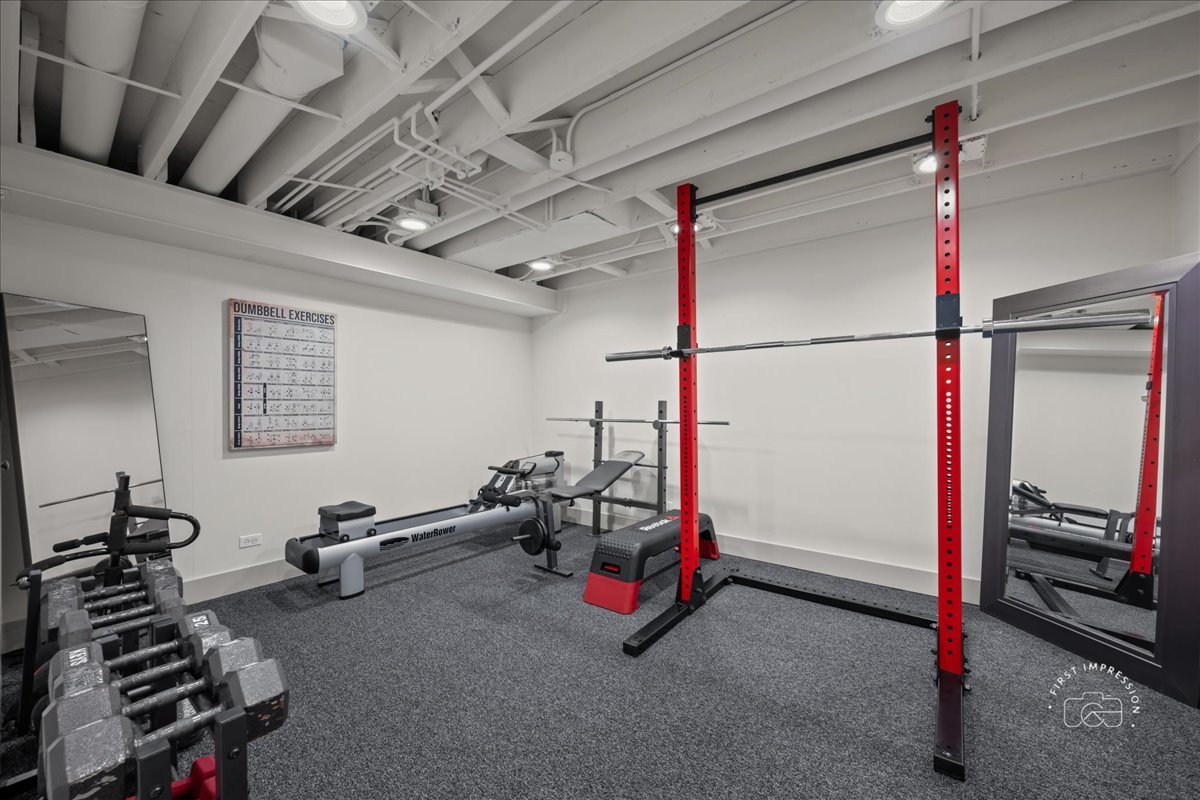 826 S Charles Avenue