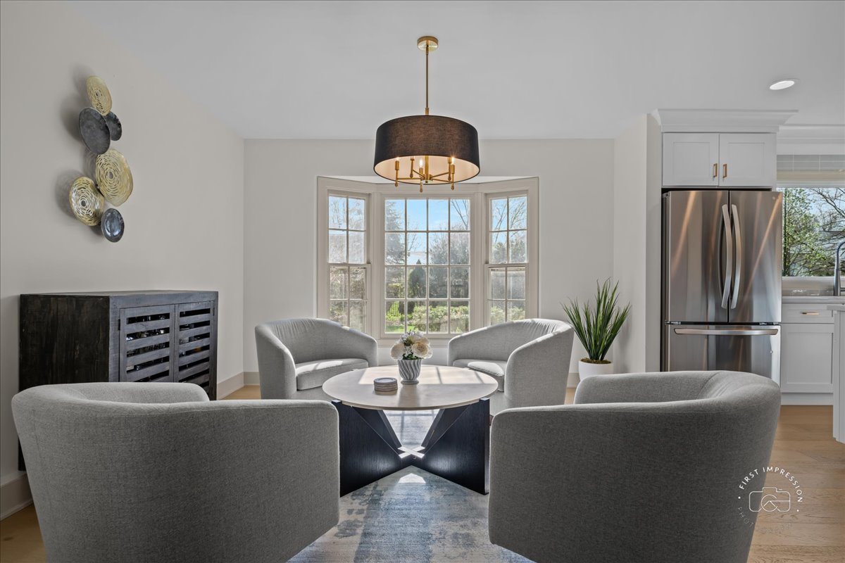 826 S Charles Avenue