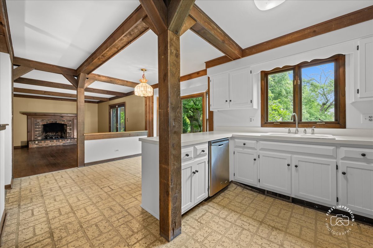 1101 W Bauer Road