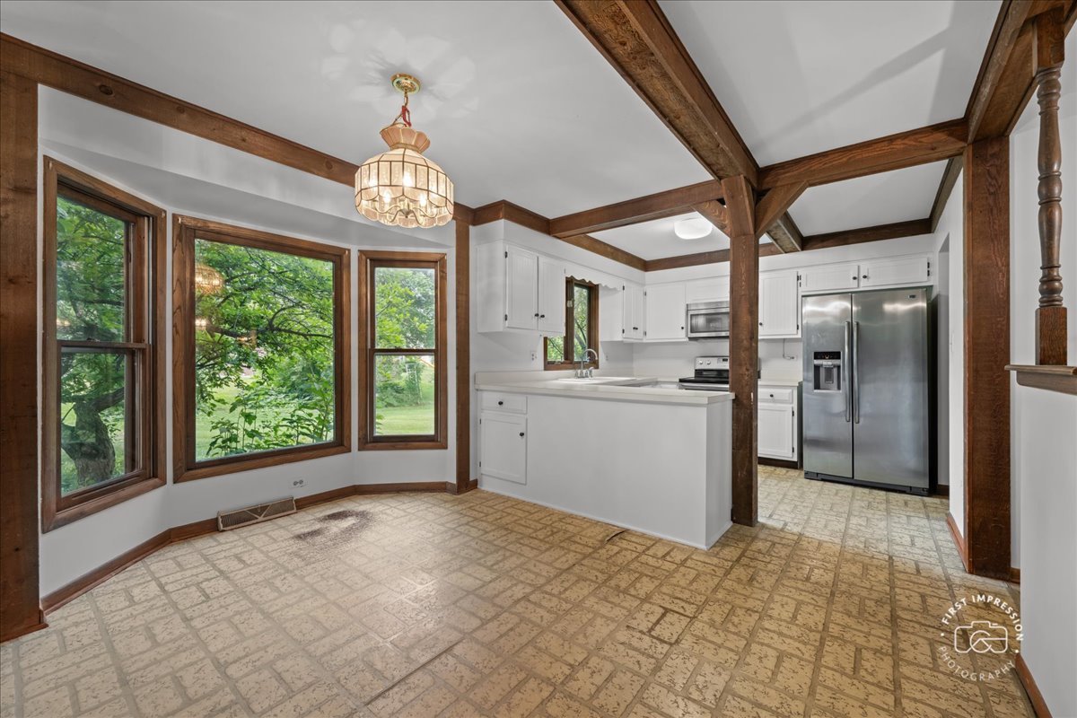 1101 W Bauer Road