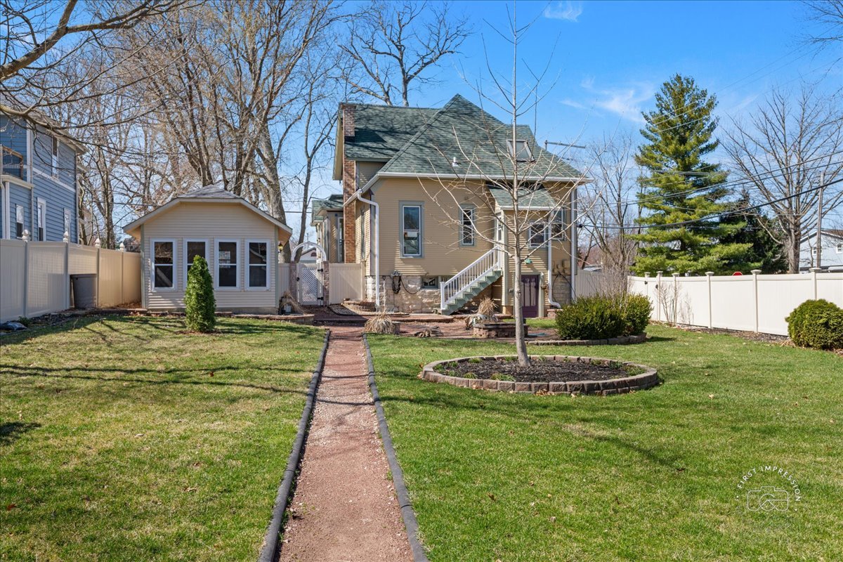229 Arbor Avenue