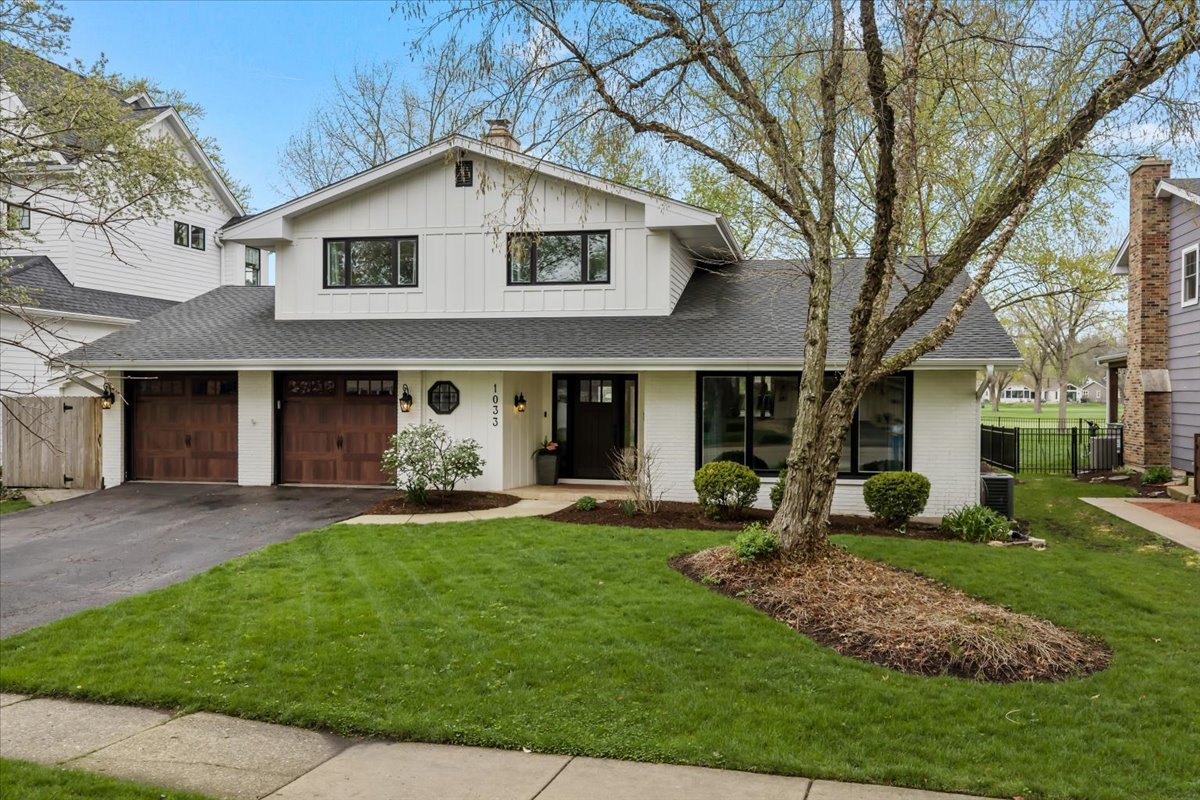 1033 Royal Saint George Drive