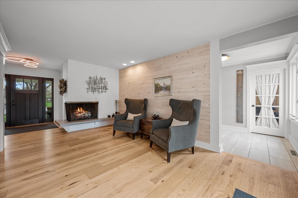 1033 Royal Saint George Drive